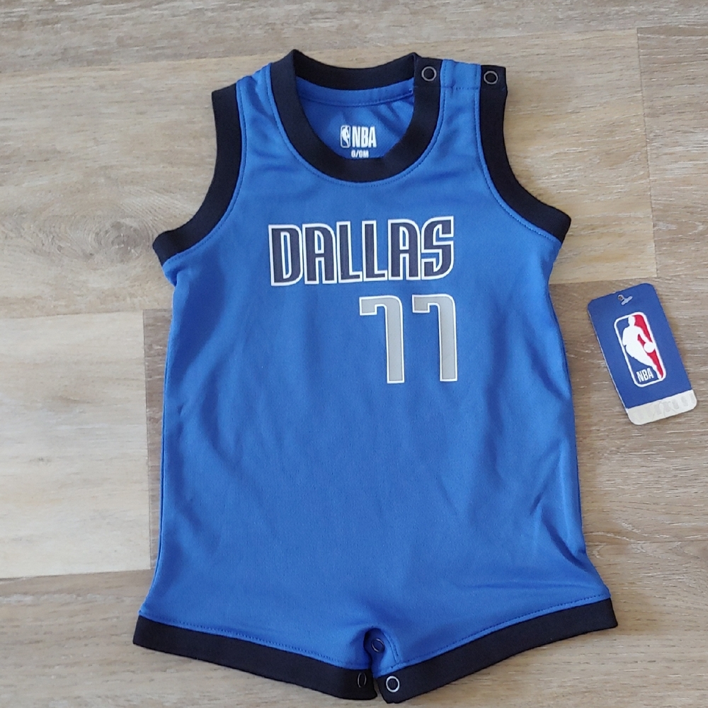 NWT NBA Dallas Mavericks Luka Doncic Infant One Piece Blue Size 6/9M